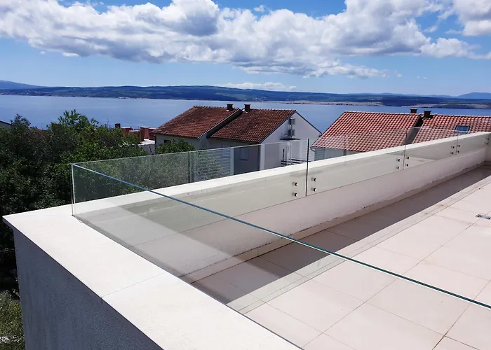 Lana Maris 1 - 200m From Beach, Terrace With Sea View, Wi-fi And Free Parking アパート ドラマリ