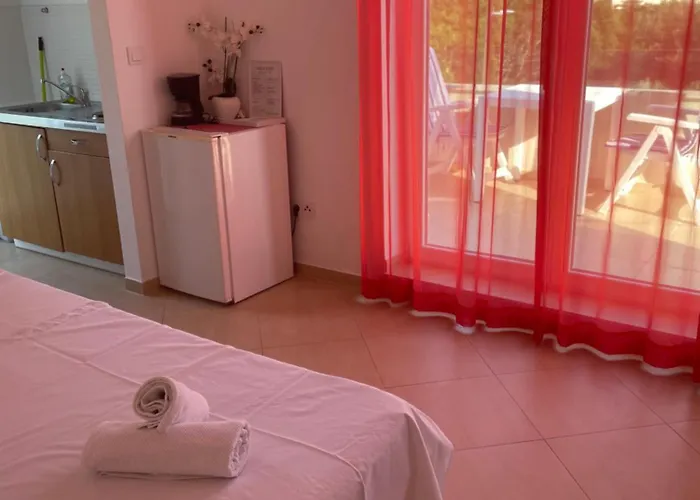Lana Maris 1 - 200m From Beach, Terrace With Sea View, Wi-fi And Free Parking ドラマリ