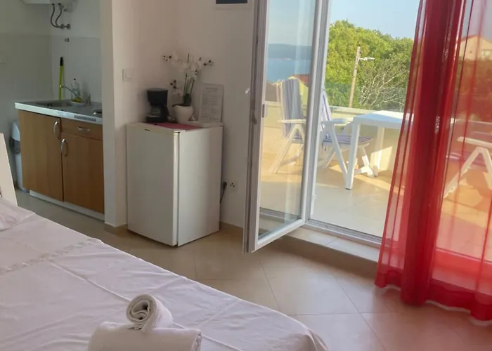 アパート Lana Maris 1 - 200m From Beach, Terrace With Sea View, Wi-fi And Free Parking
