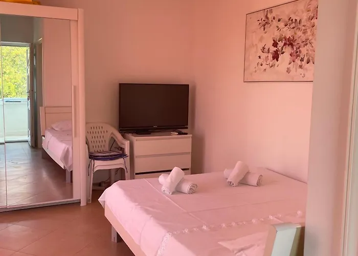 アパート Lana Maris 1 - 200m From Beach, Terrace With Sea View, Wi-fi And Free Parking ドラマリ